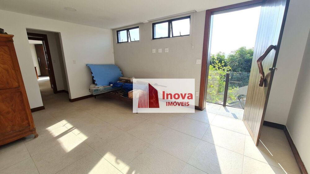 Casa de Condomínio à venda com 4 quartos, 241m² - Foto 8