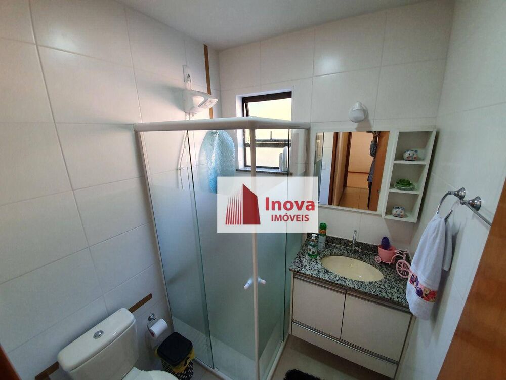 Apartamento à venda com 2 quartos, 70m² - Foto 4