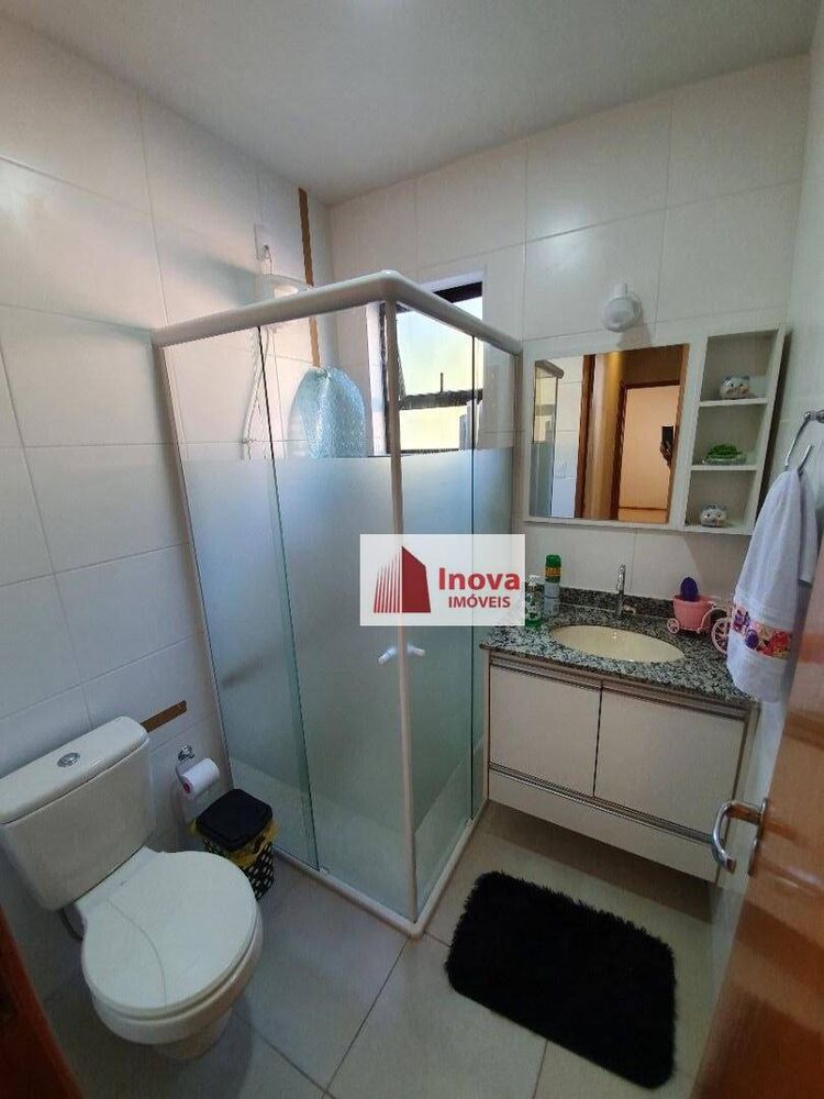 Apartamento à venda com 2 quartos, 70m² - Foto 3