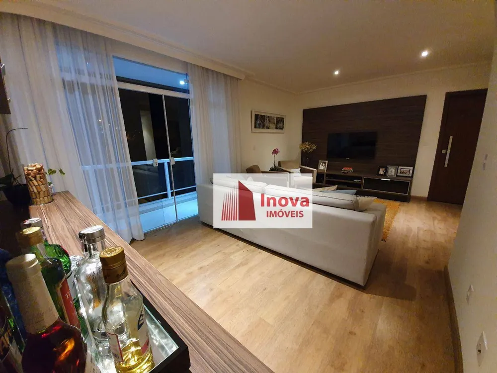 Apartamento, 3 quartos, 140 m² - Foto 2