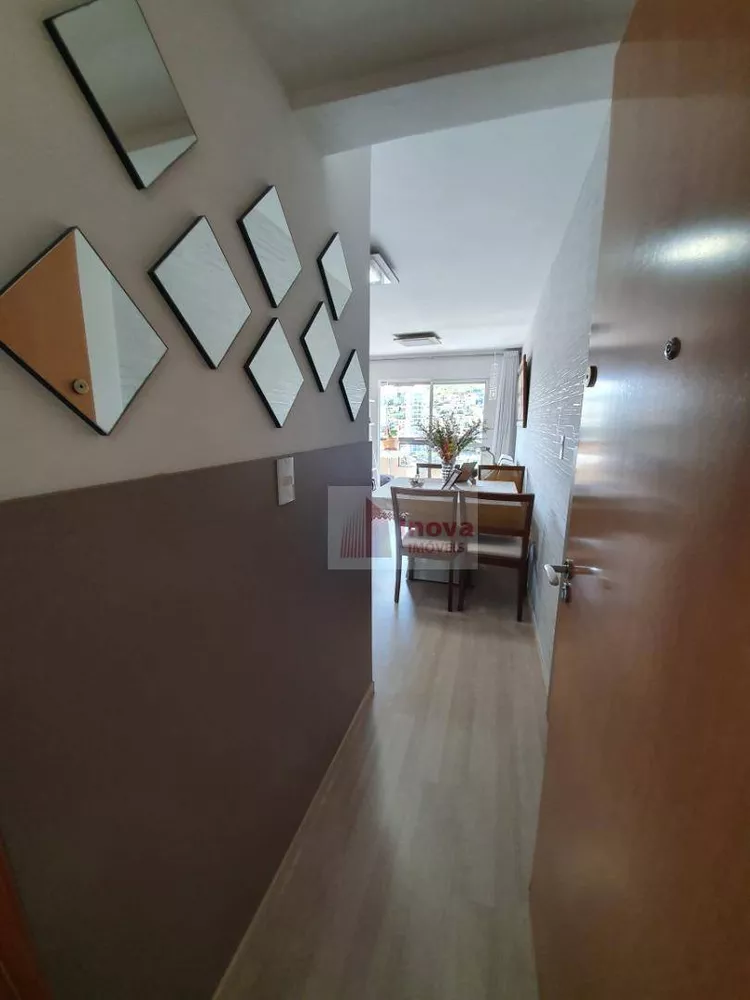 Apartamento à venda com 2 quartos, 80m² - Foto 2