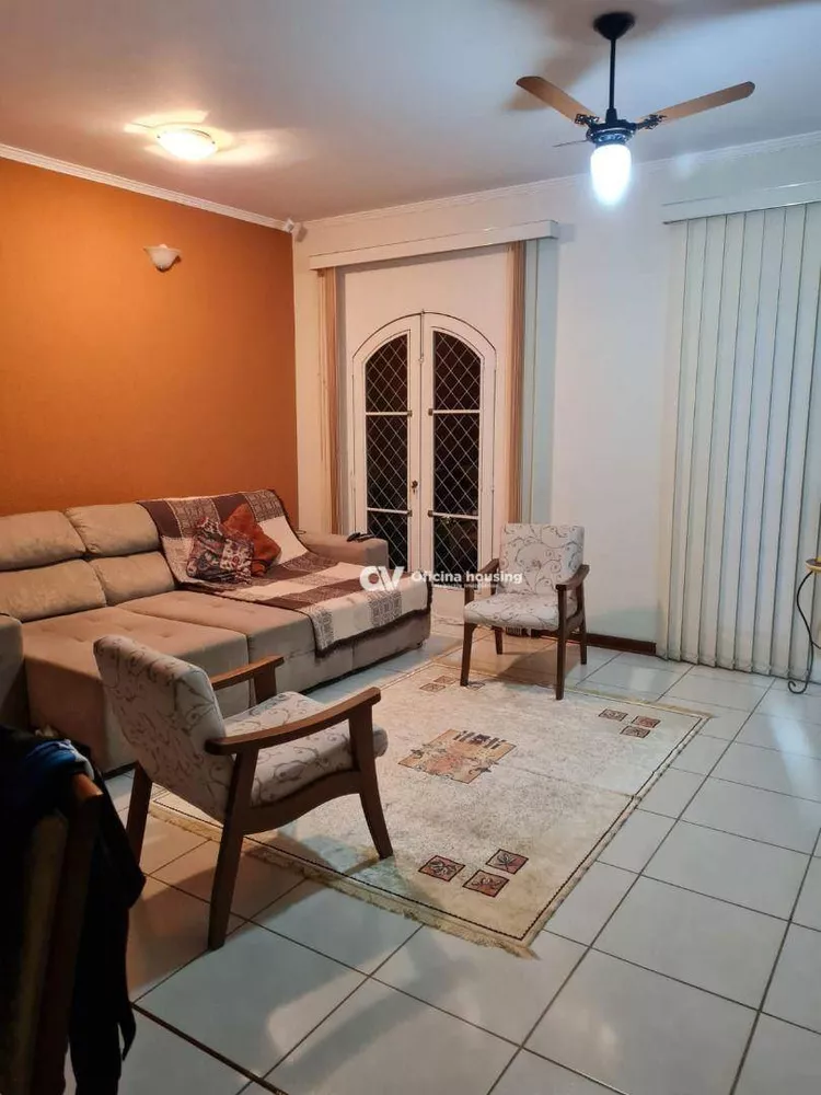 Casa, 3 quartos, 159 m² - Foto 1
