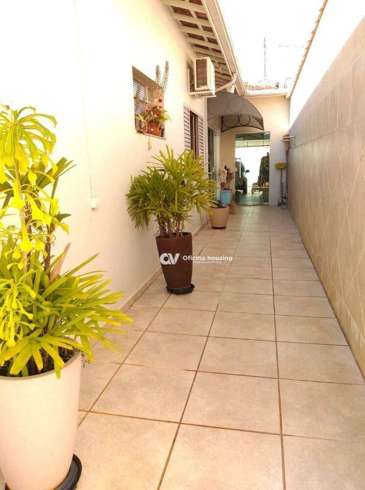 Casa à venda com 3 quartos, 300m² - Foto 14