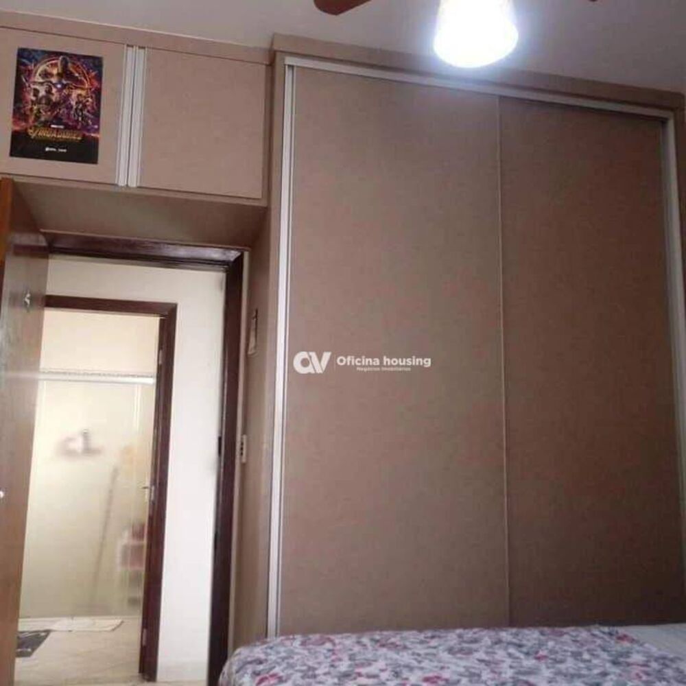 Casa à venda com 3 quartos, 300m² - Foto 4