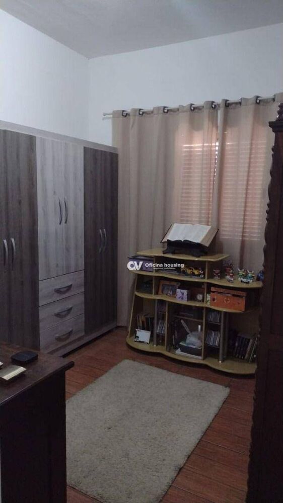 Casa à venda com 2 quartos, 125m² - Foto 4