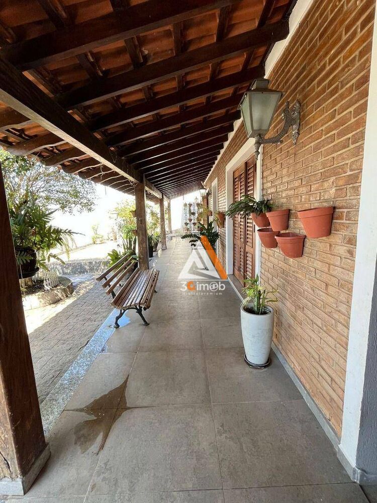 Casa à venda com 3 quartos, 340m² - Foto 4
