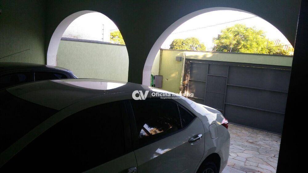 Sobrado à venda com 4 quartos, 380m² - Foto 2