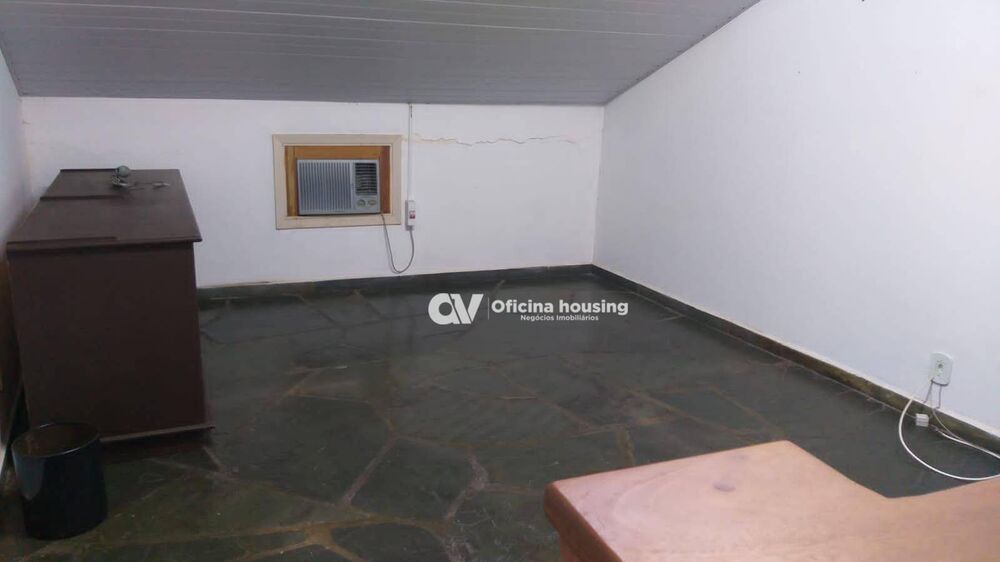 Casa à venda com 4 quartos, 165m² - Foto 3