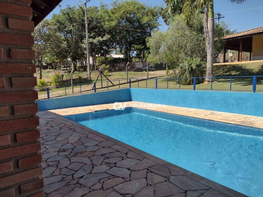 Chácara à venda com 3 quartos, 210m² - Foto 4