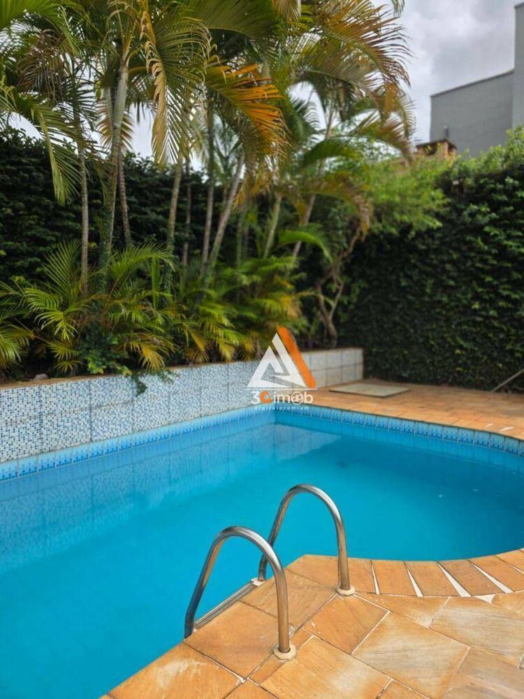 Sobrado à venda e aluguel com 3 quartos, 214m² - Foto 1