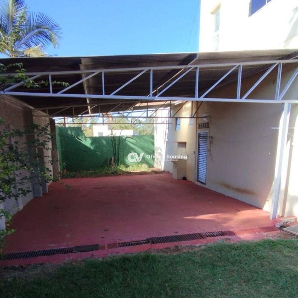 Chácara à venda com 3 quartos, 2500M2 - Foto 1