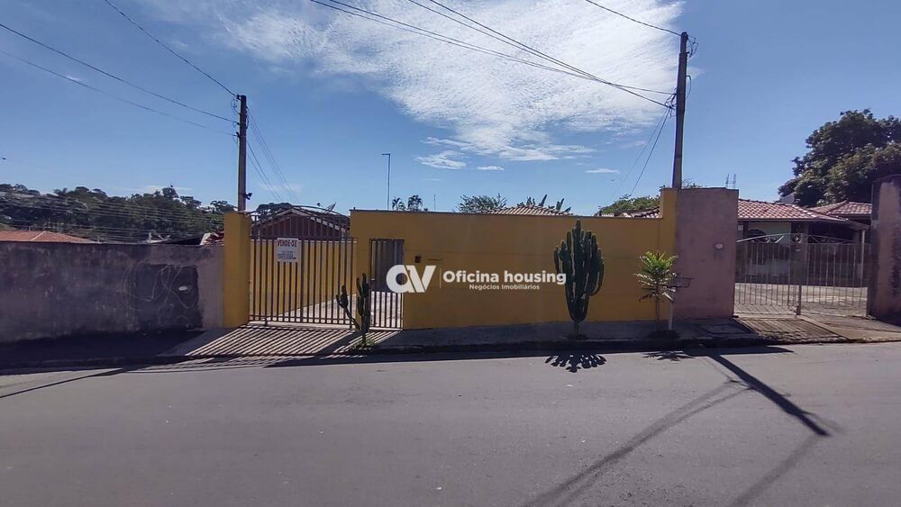 Casa à venda com 4 quartos, 120m² - Foto 2