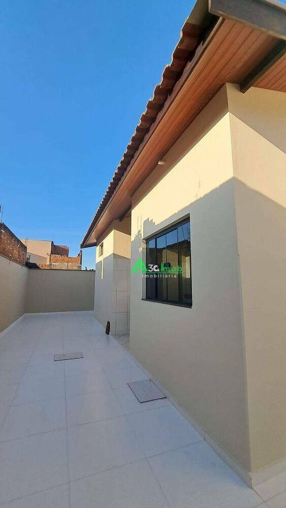 Casa à venda com 3 quartos, 75m² - Foto 8