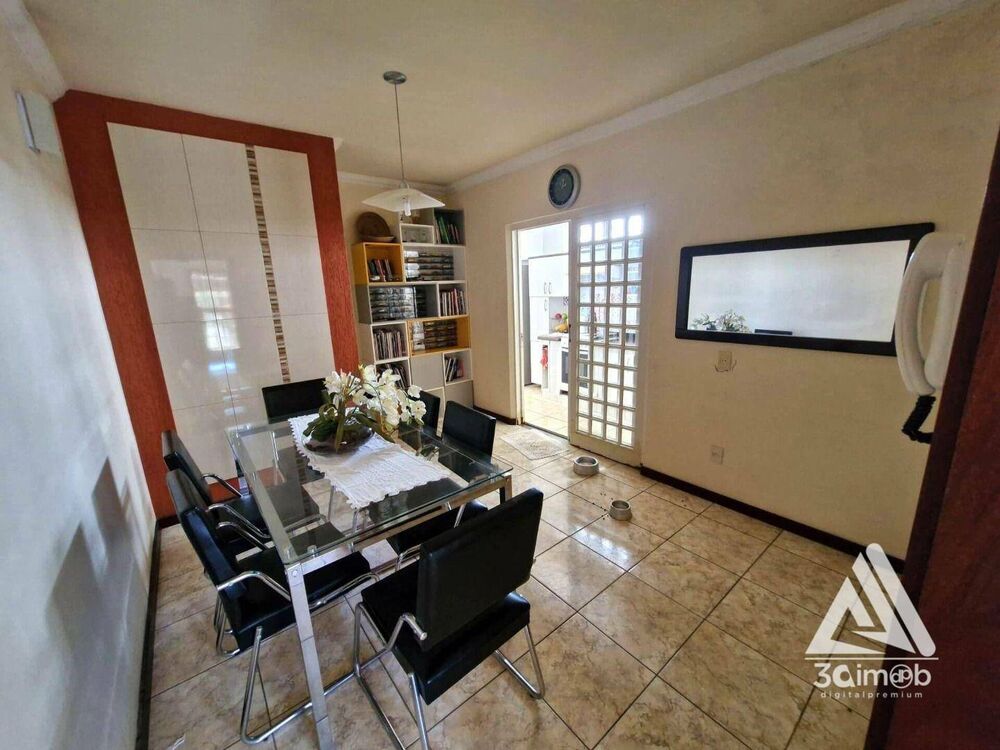 Casa à venda com 3 quartos, 172m² - Foto 8
