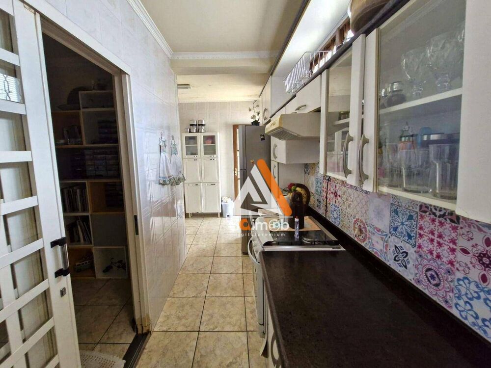 Casa à venda com 3 quartos, 172m² - Foto 10