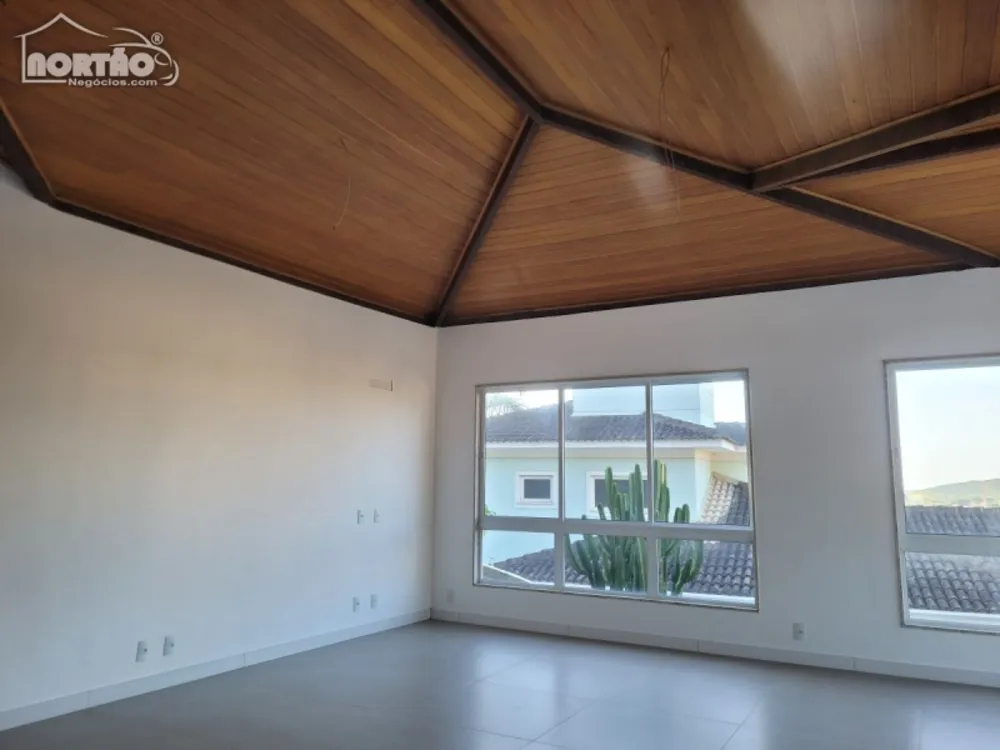 Casa, 1 quarto, 225 m² - Foto 9