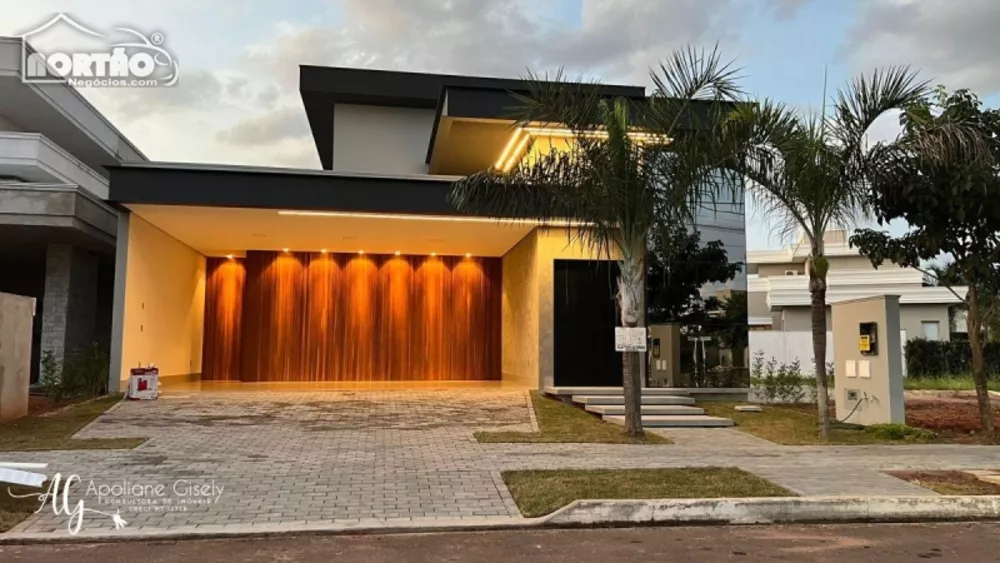 Casa à venda com 2 quartos, 271m² - Foto 1