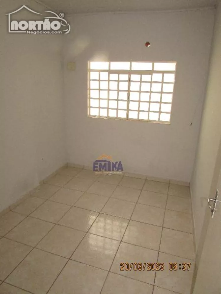 Casa à venda com 2 quartos, 100m² - Foto 3