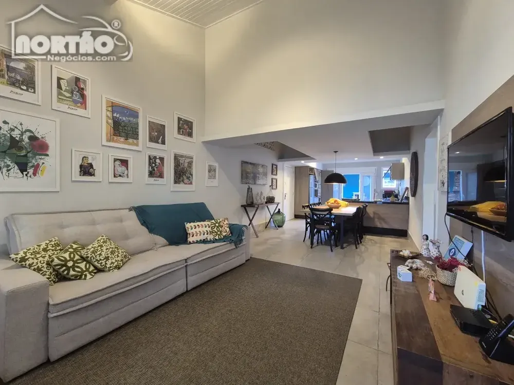 Casa, 3 quartos, 160 m² - Foto 4