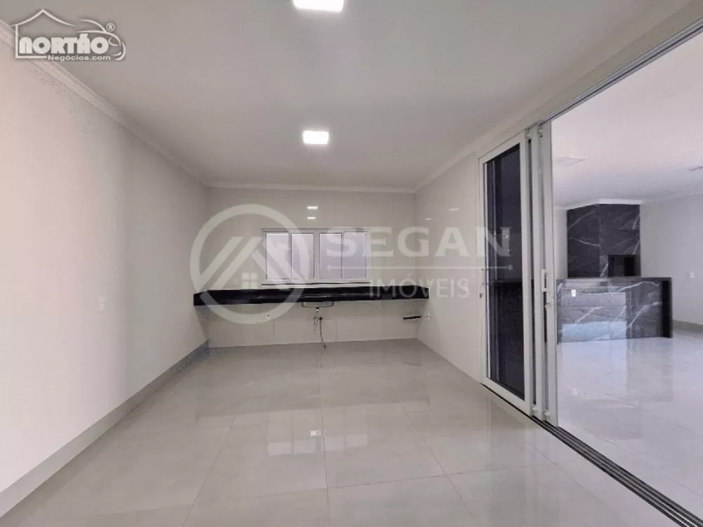 Casa à venda com 1 quarto, 228m² - Foto 4