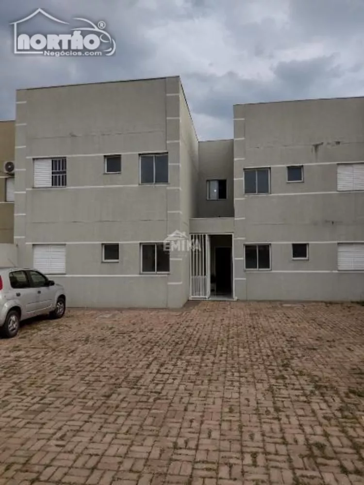 Casa à venda com 2 quartos, 51m² - Foto 2