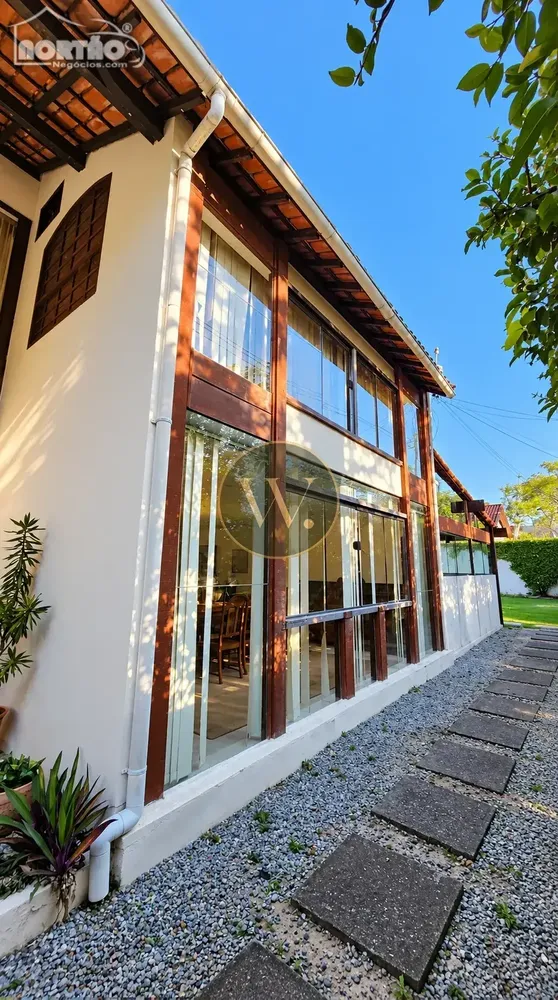 Casa, 4 quartos, 1190 m² - Foto 1