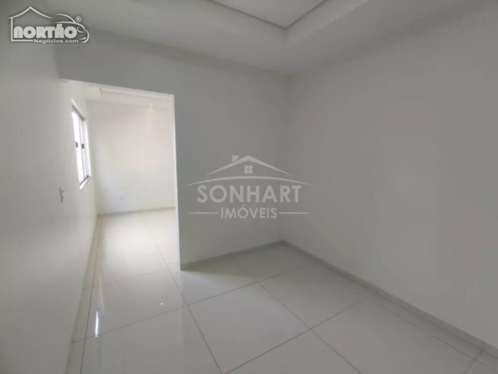 Casa à venda com 3 quartos, 223m² - Foto 5