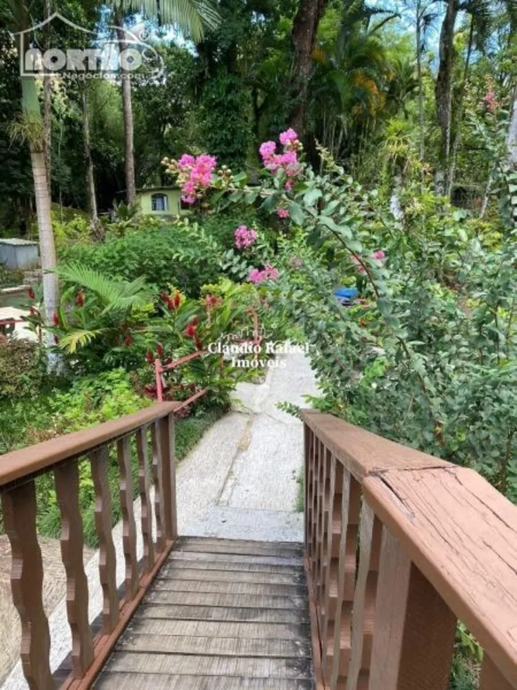 Casa, 5 quartos, 250 m² - Foto 2