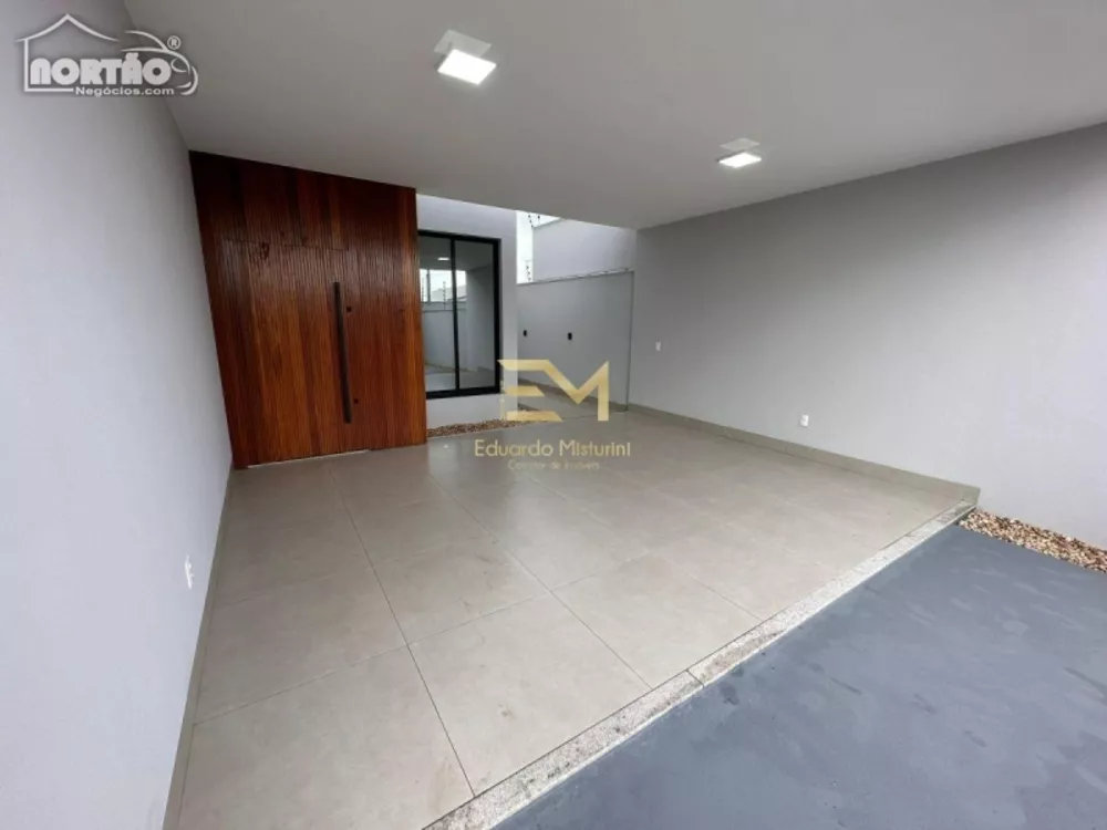 Casa à venda com 1 quarto, 168m² - Foto 3