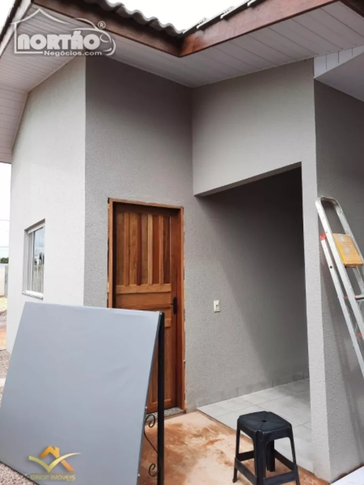 Casa à venda com 3 quartos, 60m² - Foto 3