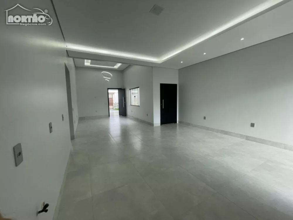 Casa à venda com 3 quartos, 160m² - Foto 4