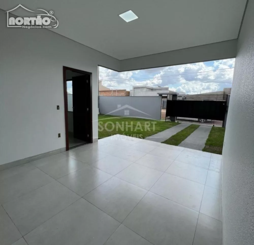 Casa à venda com 3 quartos, 98m² - Foto 4