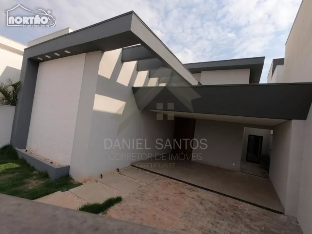 Casa à venda com 1 quarto, 170m² - Foto 4