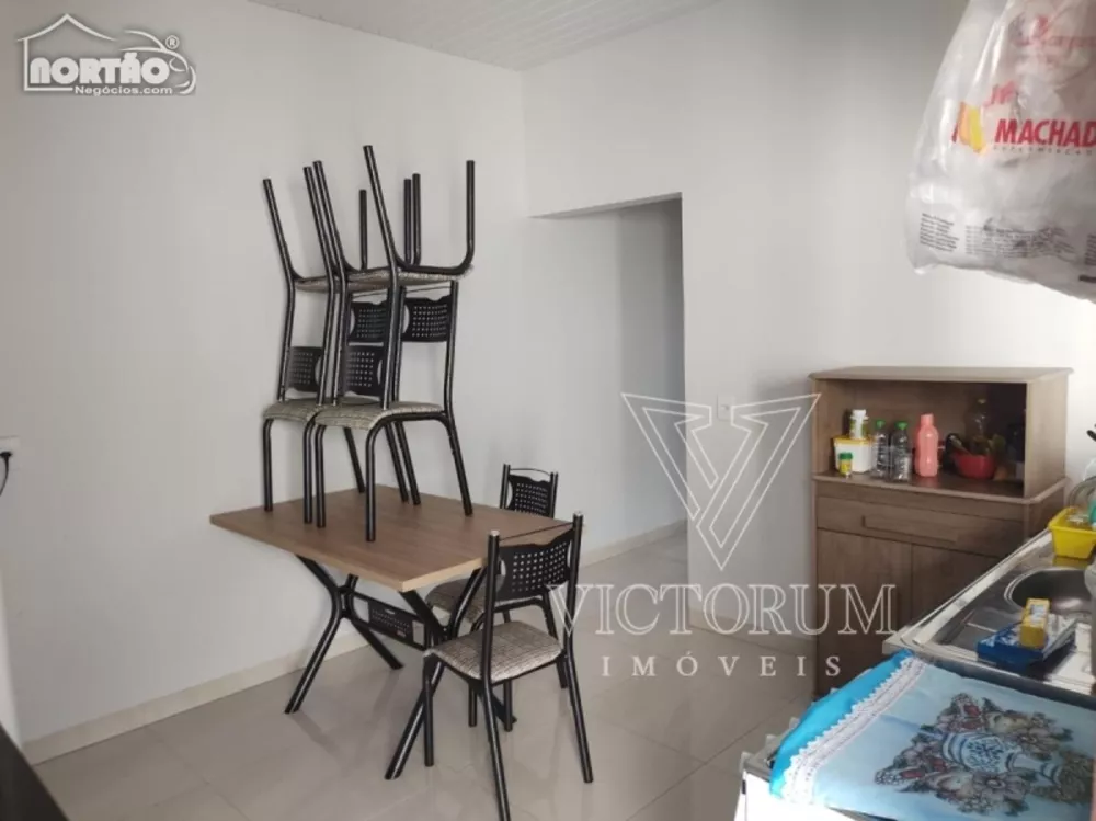 Casa à venda com 4 quartos, 124m² - Foto 4