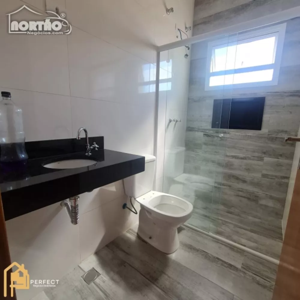 Casa à venda com 4 quartos, 140m² - Foto 7