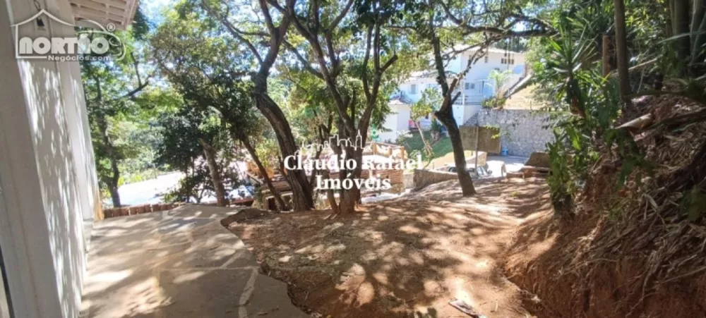 Casa à venda com 2 quartos, 90m² - Foto 3