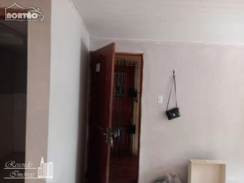 Casa à venda com 3 quartos, 47m² - Foto 4