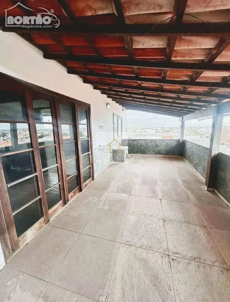 Casa, 3 quartos, 246 m² - Foto 4