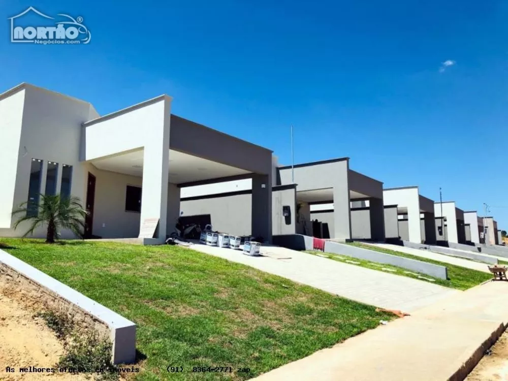 Casa à venda com 3 quartos, 360m² - Foto 1