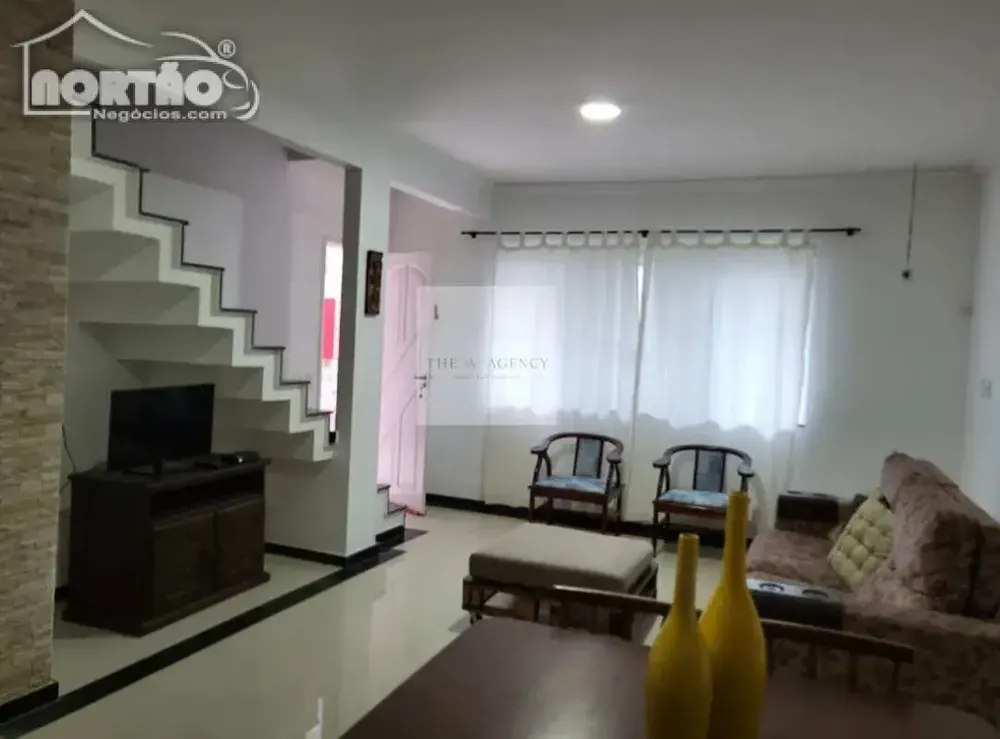 Casa, 4 quartos, 120 m² - Foto 1