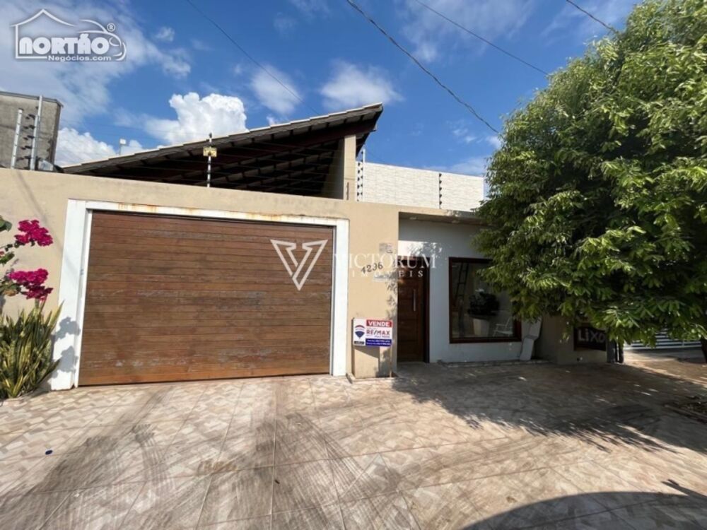 Casa, 3 quartos, 131 m² - Foto 1