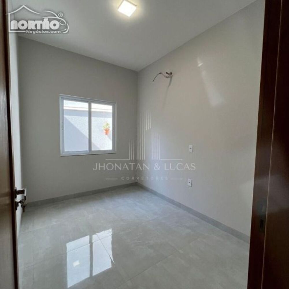 Casa à venda com 4 quartos, 108m² - Foto 8