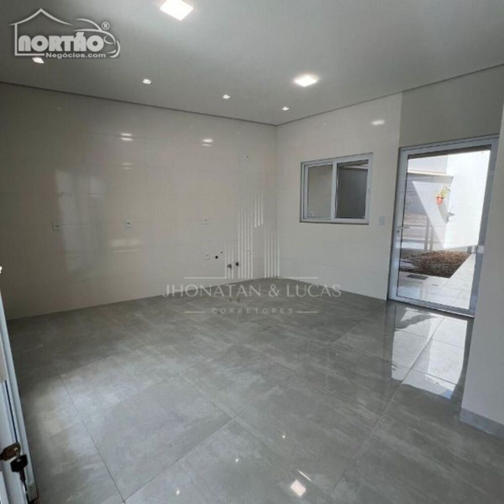 Casa à venda com 4 quartos, 108m² - Foto 5
