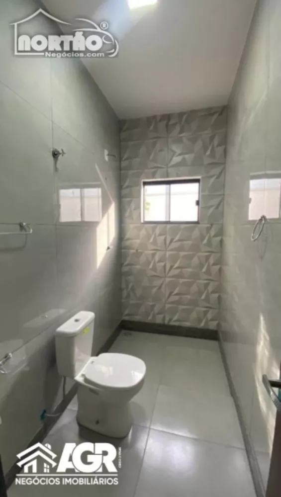 Casa à venda com 3 quartos, 65m² - Foto 2