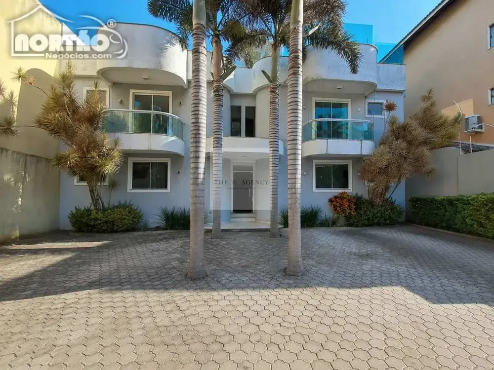 Casa, 3 quartos, 180 m² - Foto 1