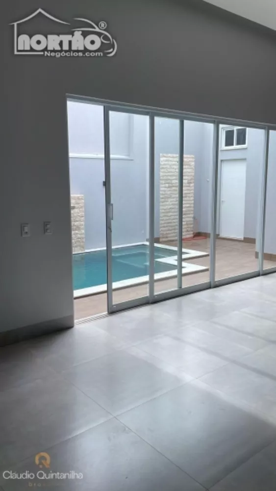 Casa à venda com 1 quarto, 220m² - Foto 4