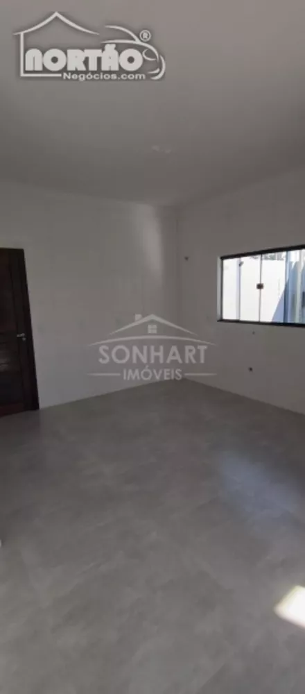 Casa à venda com 3 quartos, 109m² - Foto 4