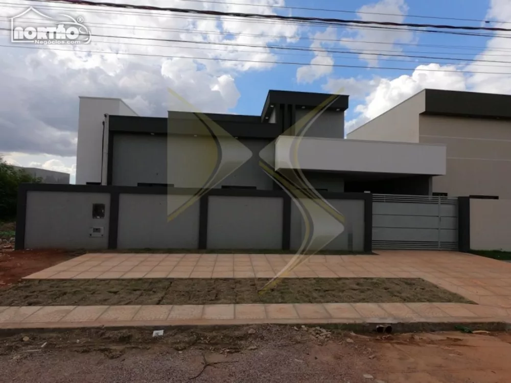 Casa à venda com 3 quartos, 110m² - Foto 2