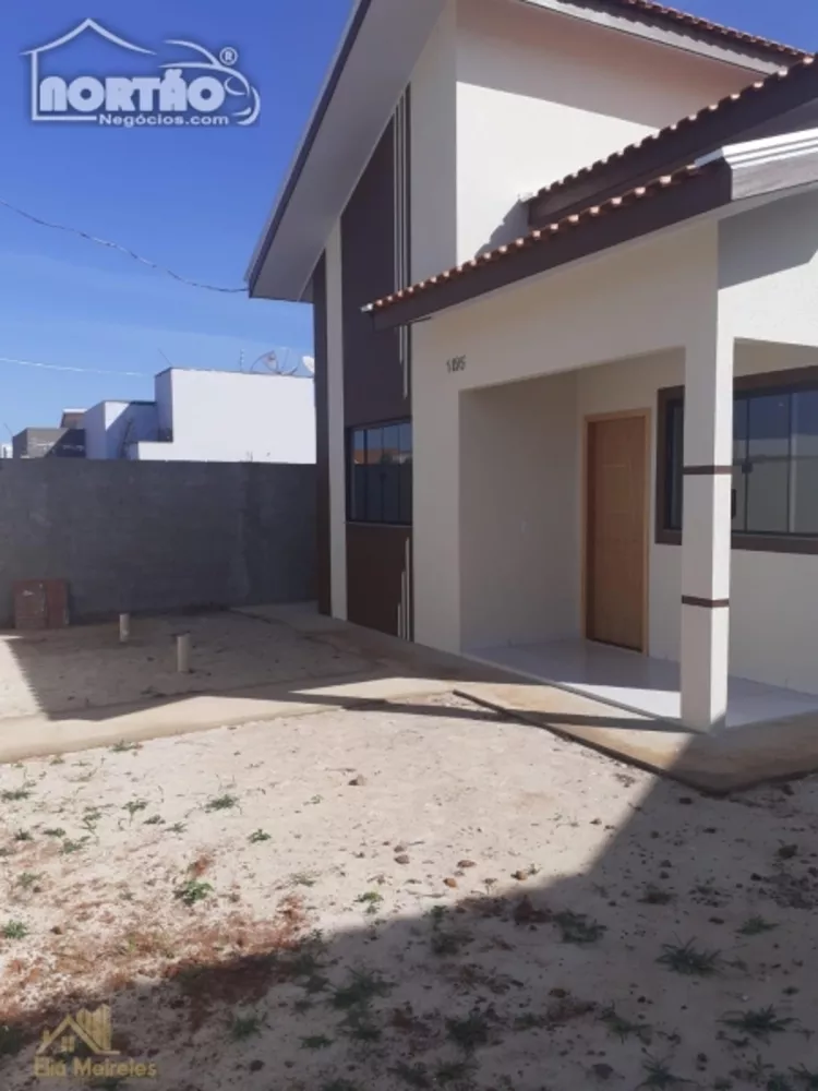 Casa à venda com 4 quartos, 70m² - Foto 3