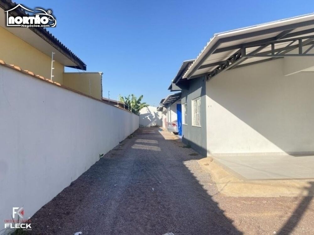 Casa à venda com 3 quartos - Foto 2